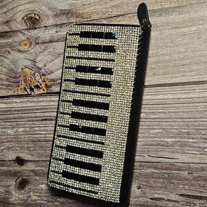 SALE! NWOT Rare Rong Yao Elegant Rhinestone Keyboard Design Wallet